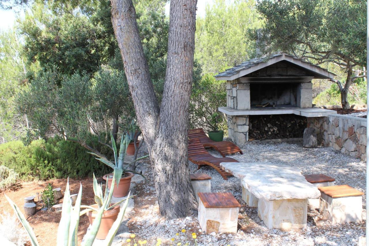 Seaside Secluded Apartments Zavala, Hvar - 15357 Jelsa  Dış mekan fotoğraf