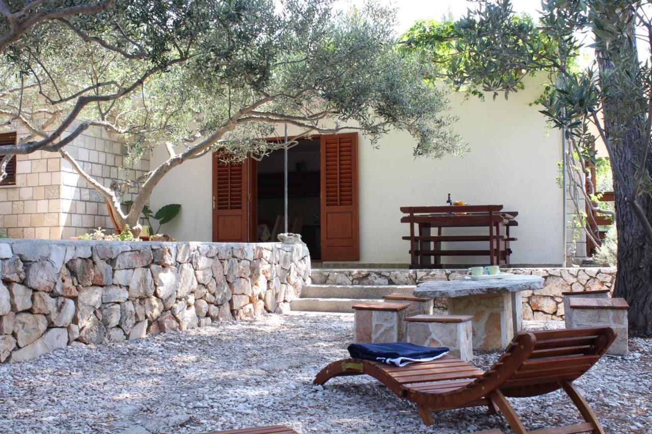Seaside Secluded Apartments Zavala, Hvar - 15357 Jelsa  Dış mekan fotoğraf
