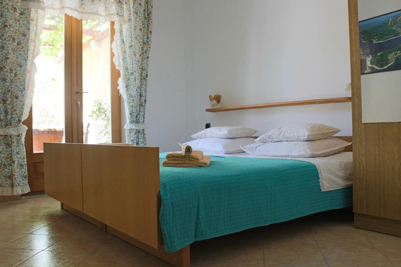Seaside Secluded Apartments Zavala, Hvar - 15357 Jelsa  Dış mekan fotoğraf